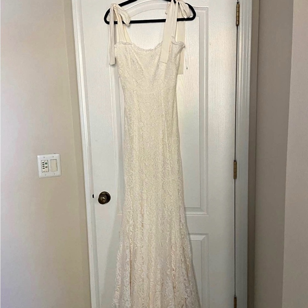 Reformation Lace Wedding Dress in Cream - Picture 9 of 12